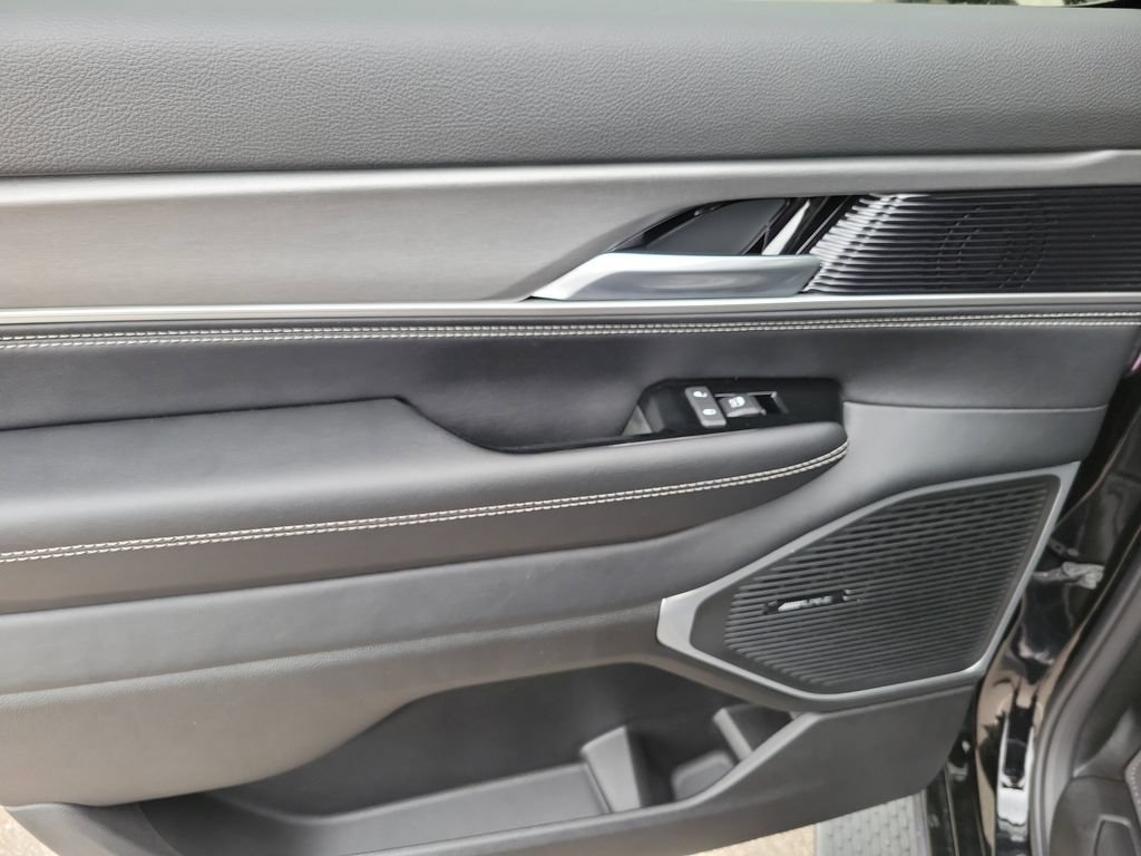 New 2026 Jeep Grand Wagoneer 4WD image 19
