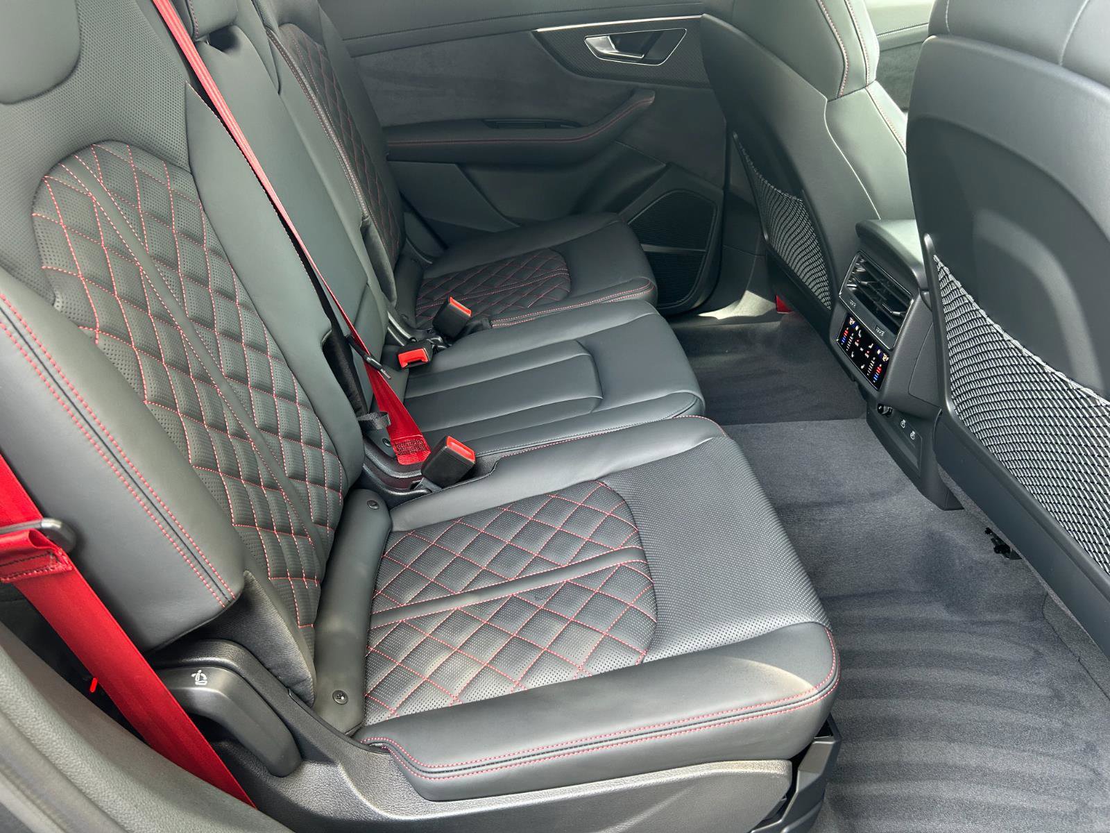 New 2026 Audi SQ7 Prestige image 22