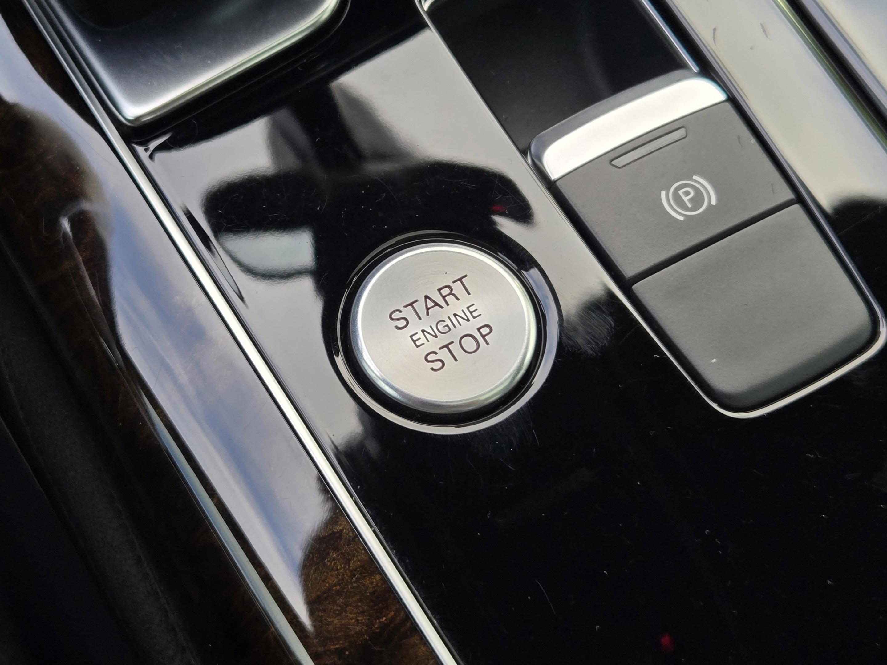 Used 2017 Audi A8 L 3.0T w/ Executive Package image 40