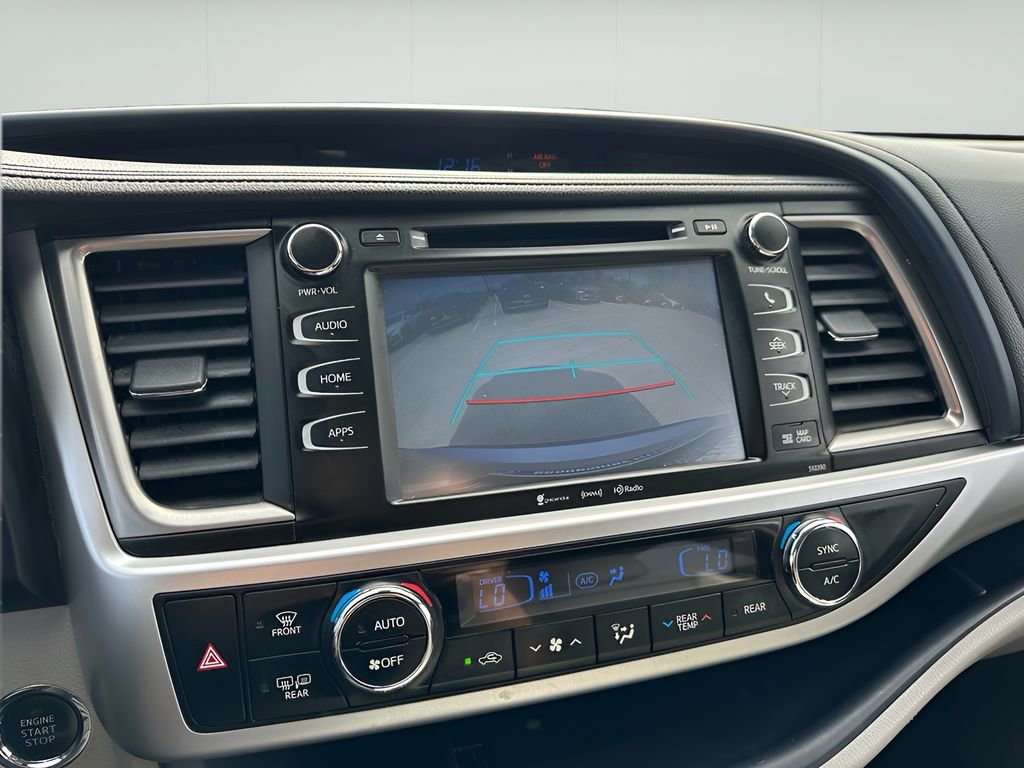 Used 2018 Toyota Highlander XLE image 20
