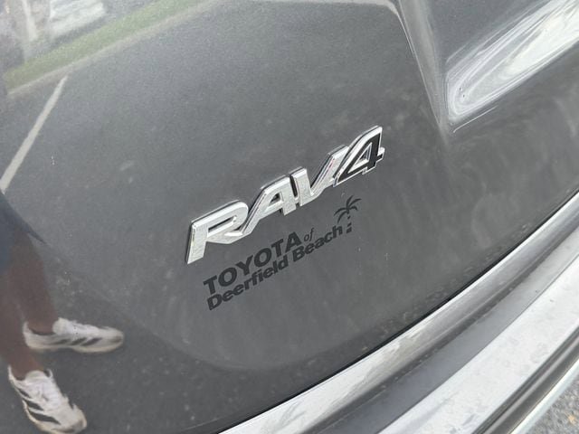 Used 2016 Toyota RAV4 SE FWD image 15