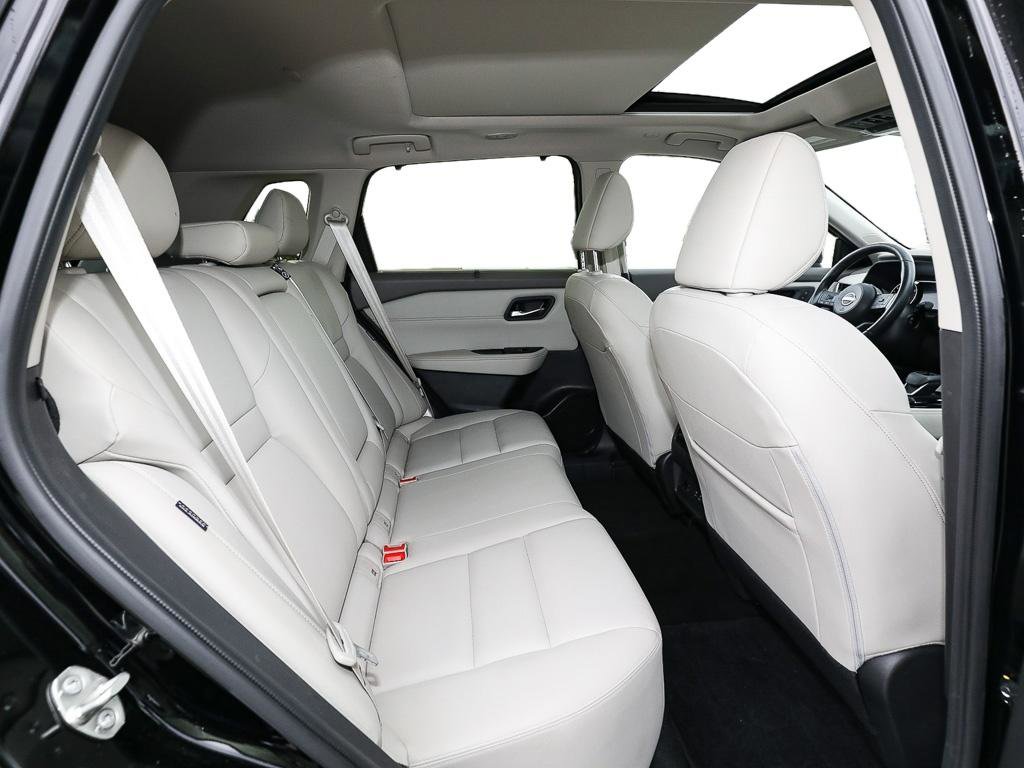 Used 2023 Nissan Rogue SL w/ SL Premium Package image 23