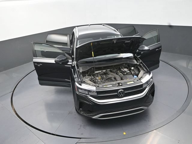 Used 2024 Volkswagen Taos SE FWD image 39