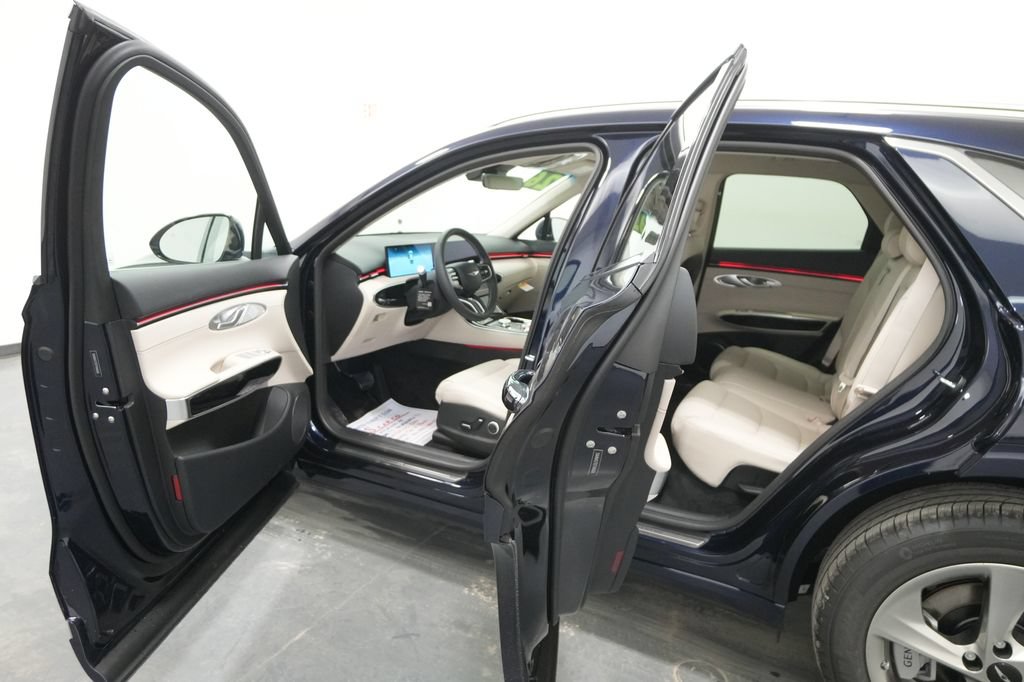 New 2026 Genesis GV70 2.5T AWD/4WD image 19