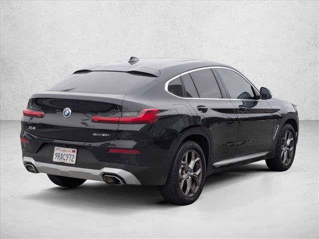 Used 2023 BMW X4 xDrive30i w/ Parking Assistance Package AWD/4WD image 5