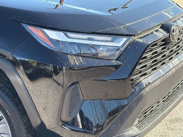 Used 2025 Toyota RAV4 XLE w/ Convenience Package FWD image 9