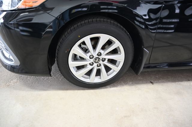 Used 2023 Toyota Camry LE image 29