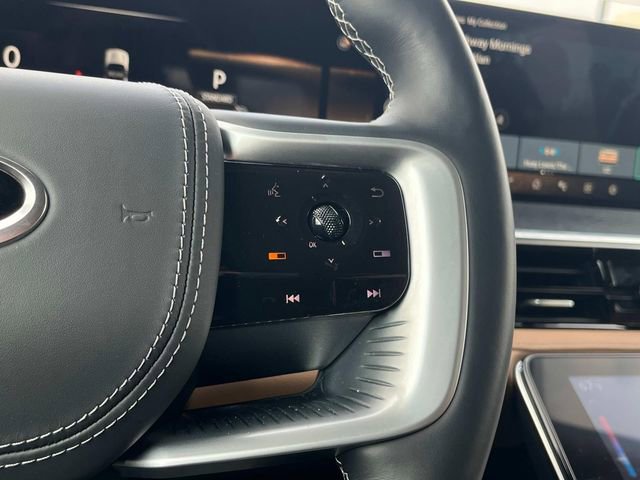 Used 2025 INFINITI QX80 Sensory image 37