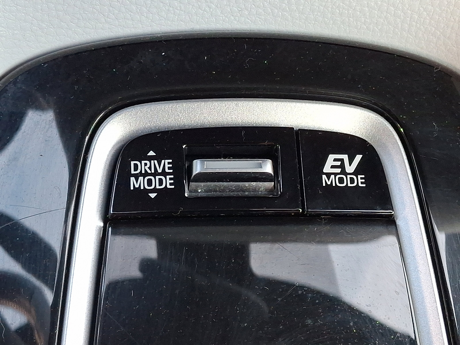 Used 2025 Toyota Corolla SE image 22