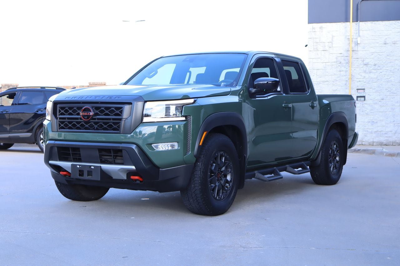 Used 2023 Nissan Frontier Pro-X w/ Pro-X Premium Package RWD image 2