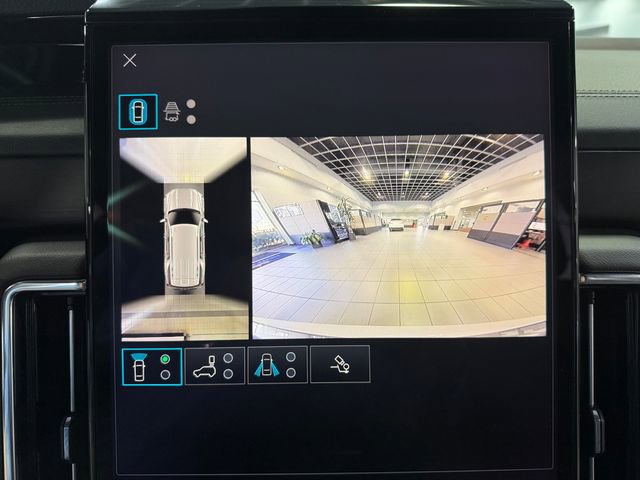 Used 2025 GMC Yukon Denali RWD image 22