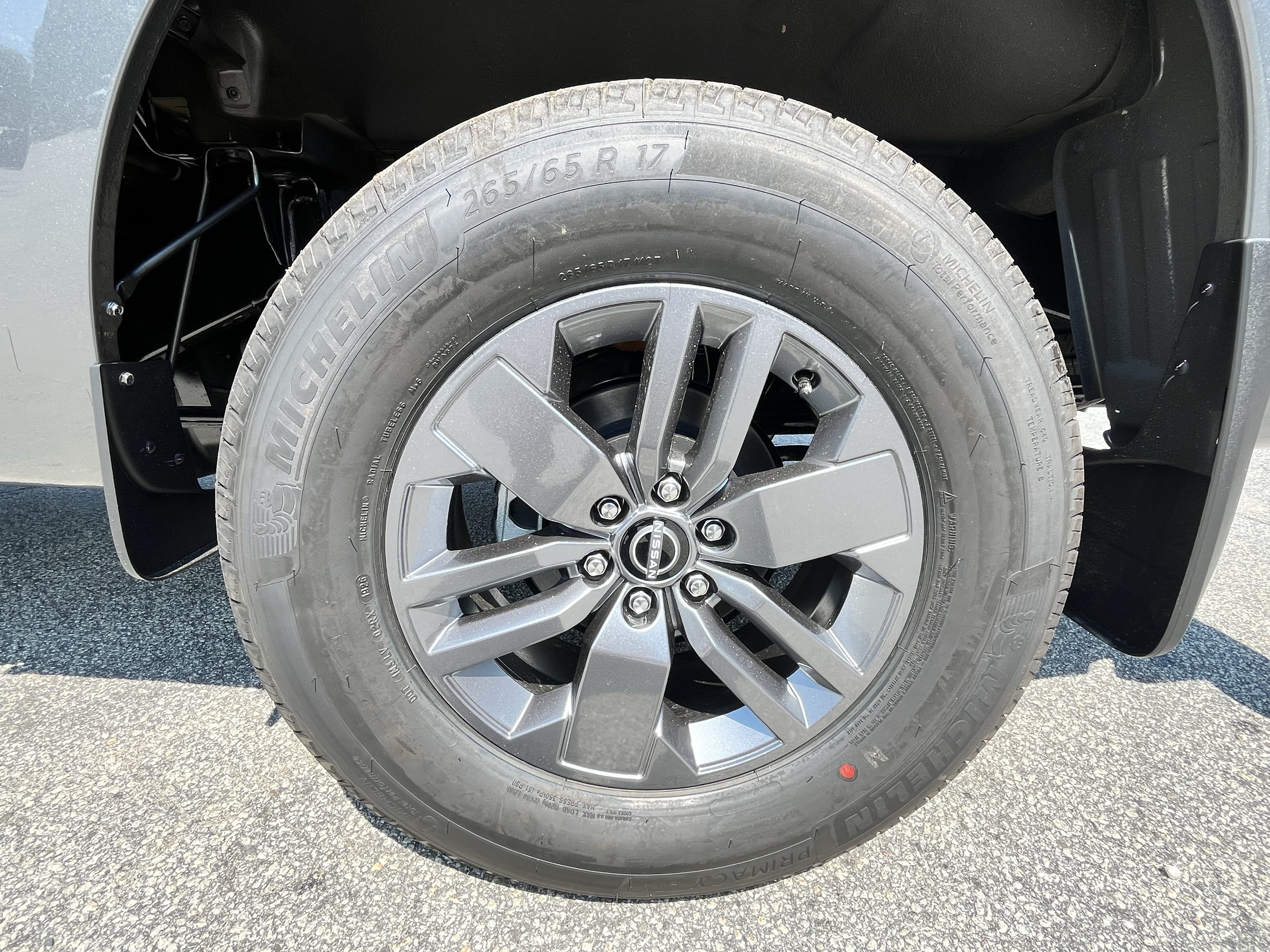 New 2026 Nissan Frontier SV w/ Tow Package AWD/4WD image 11