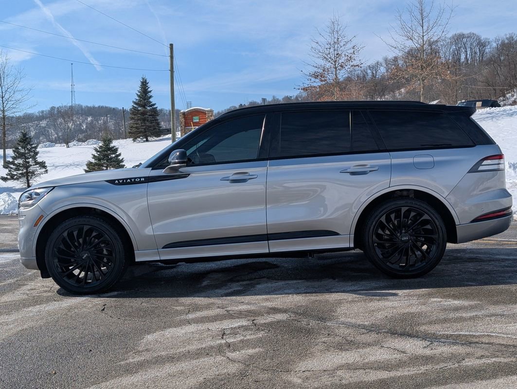 Used 2023 Lincoln Aviator Black Label w/ Jet Package image 12