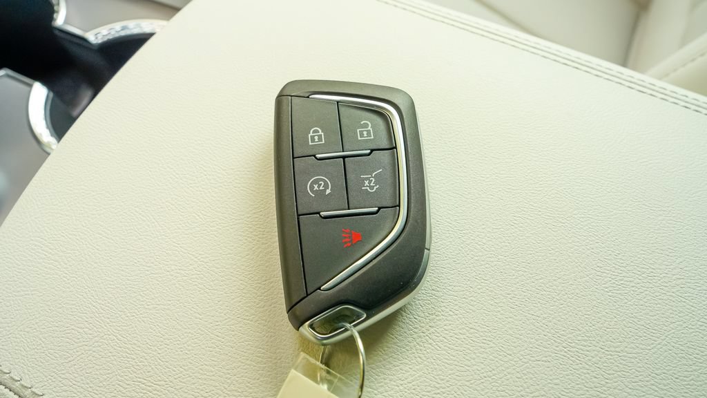 New 2027 Cadillac Vistiq Sport AWD/4WD image 25