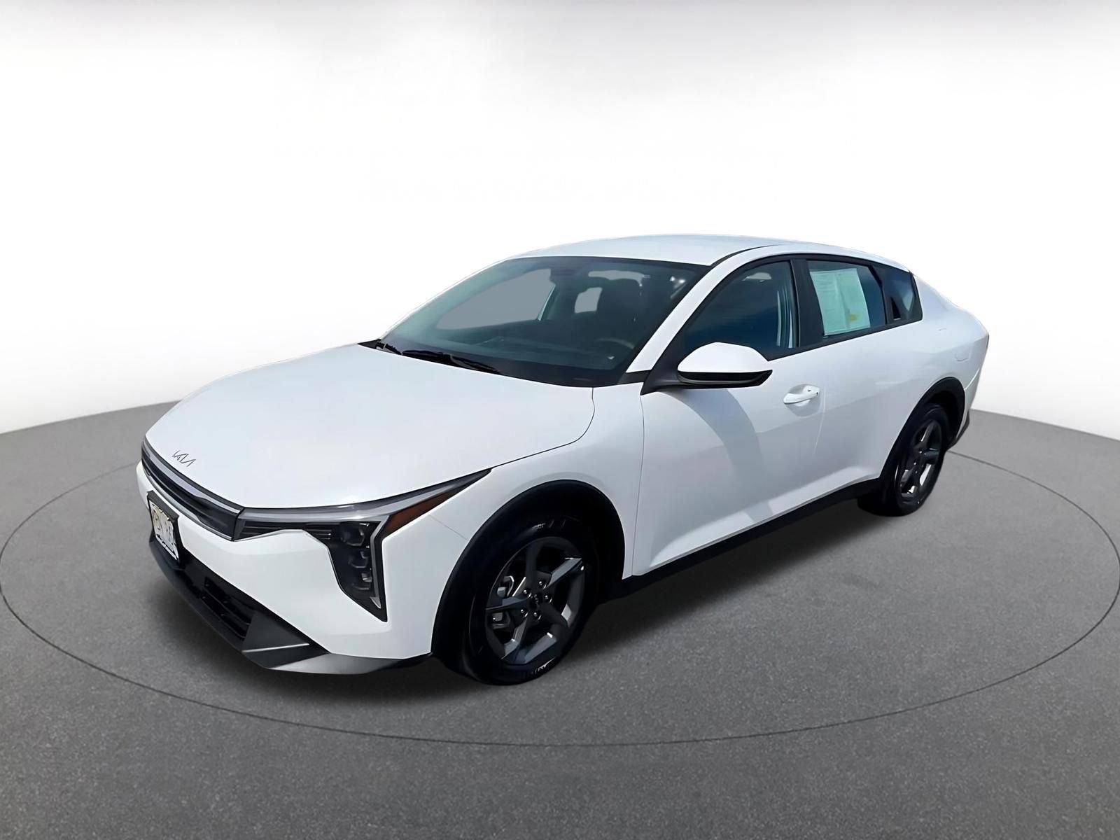 Used 2025 Kia K4 LXS image 8