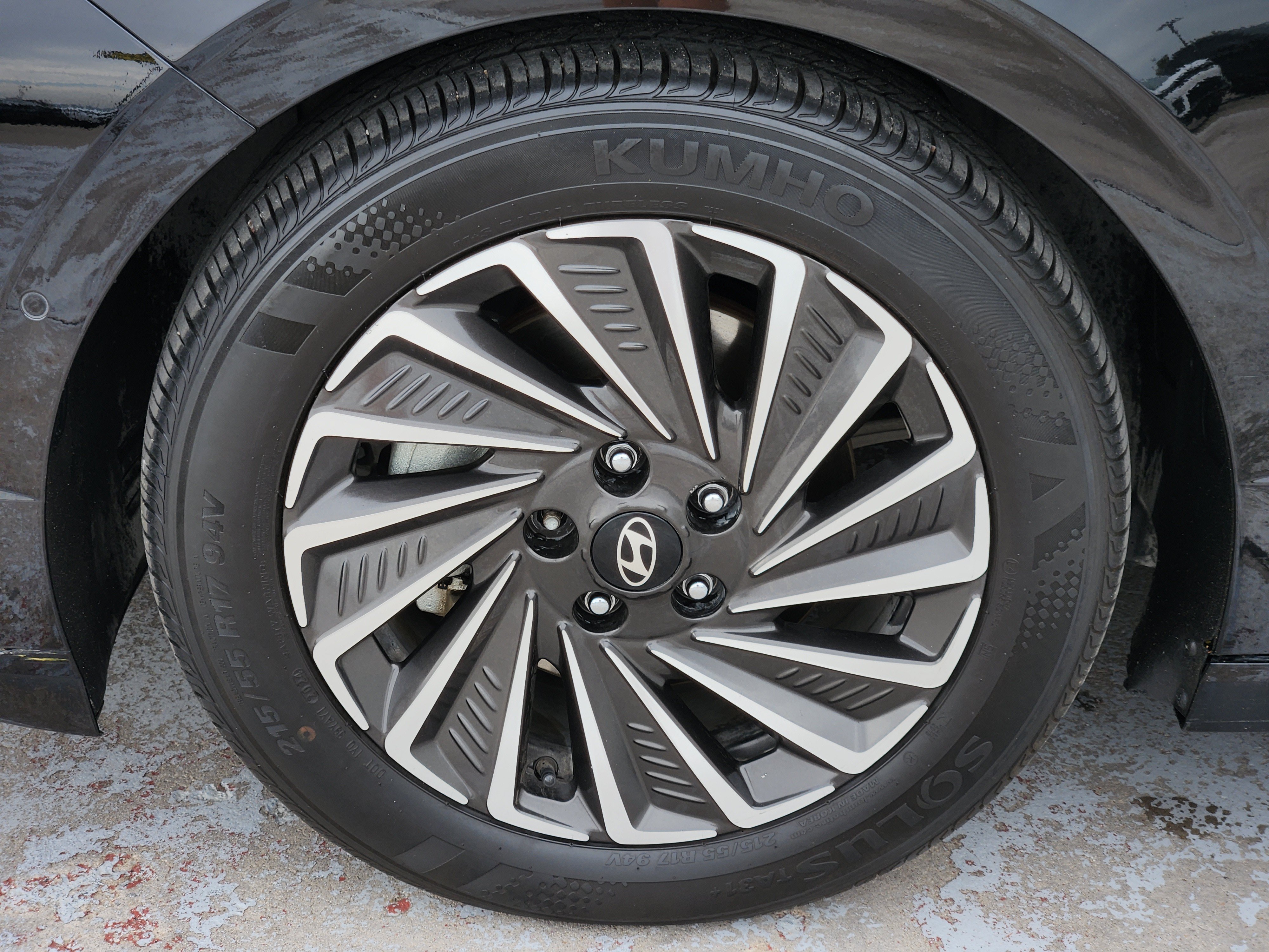 Used 2024 Hyundai Sonata Limited FWD image 14
