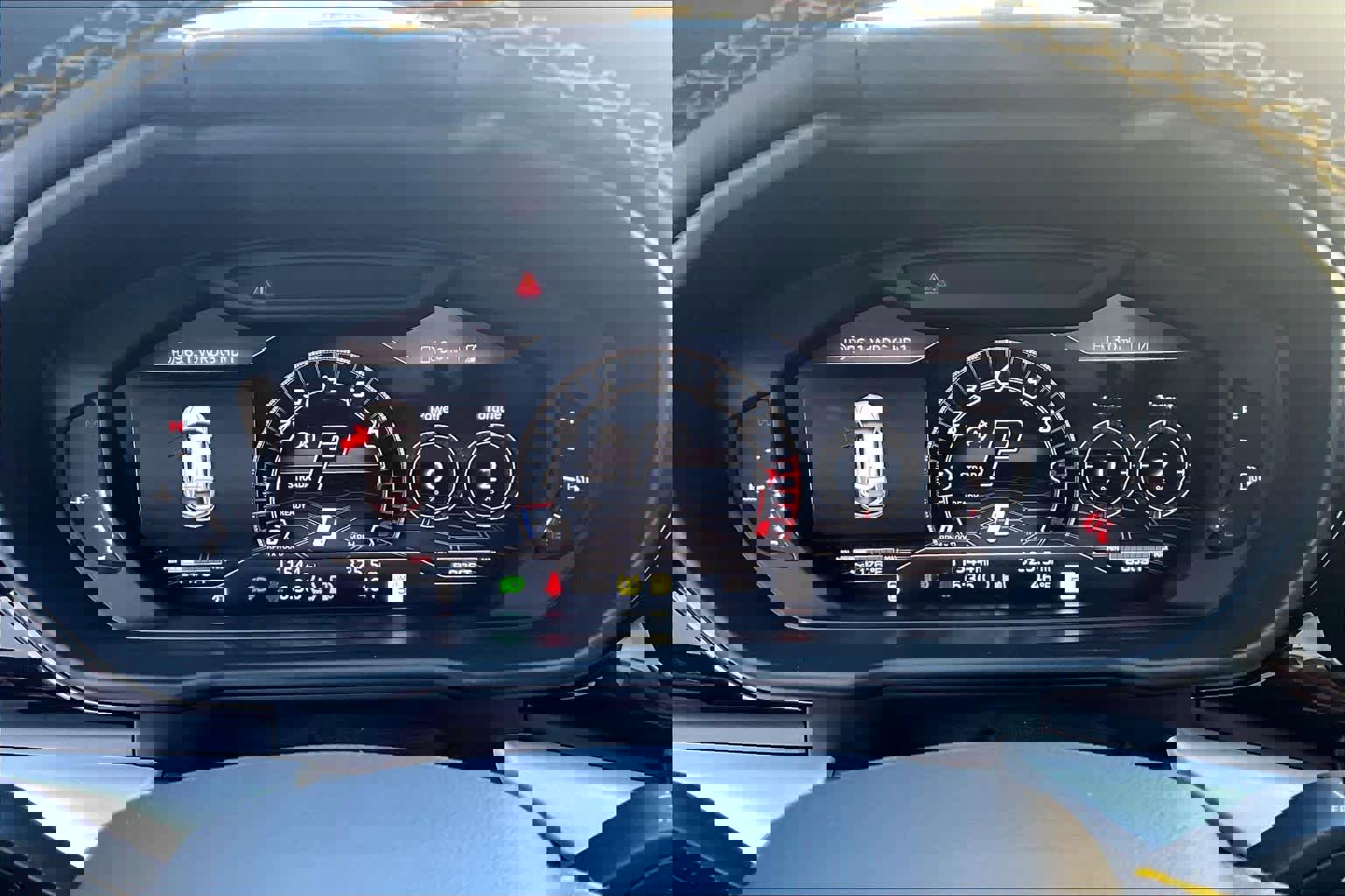 Used 2022 Lamborghini Urus image 25