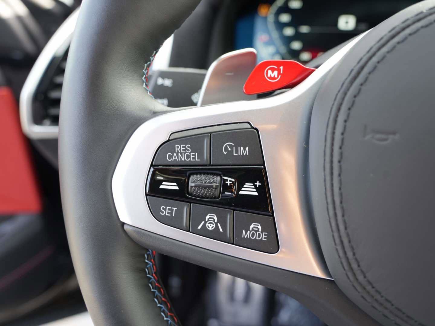 Used 2025 BMW M8 Competition w/ M Carbon Exterior Package image 21