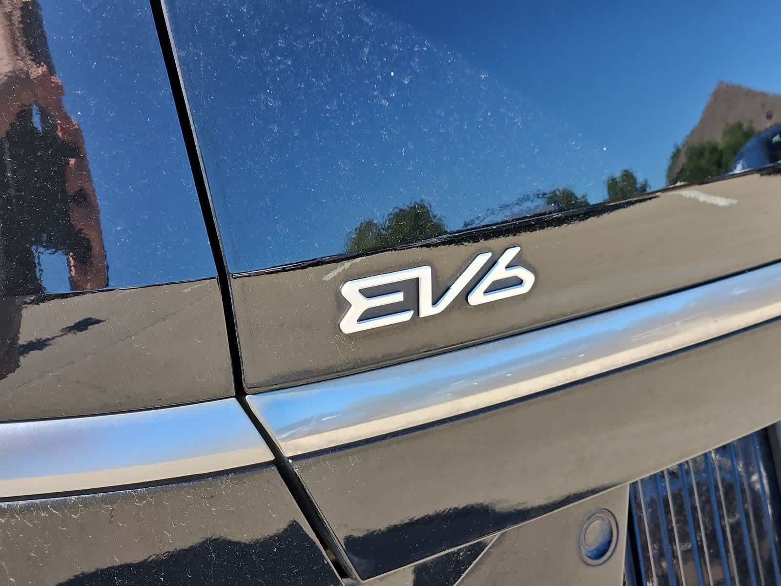 Certified 2023 Kia EV6 Wind w/ Wind Technology Package AWD/4WD image 12