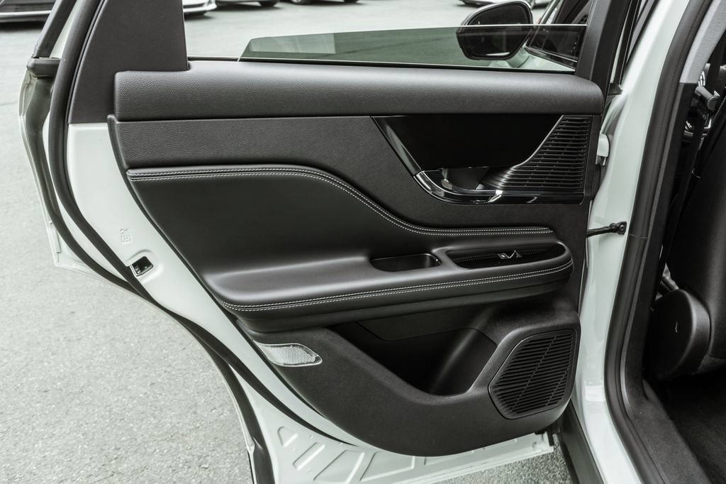 Used 2022 Lincoln Corsair AWD w/ Equipment Group 101A image 28