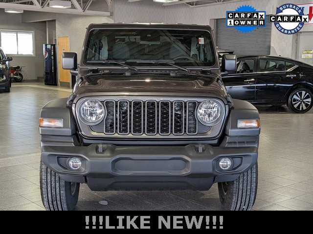 Used 2025 Jeep Wrangler Sport S image 3
