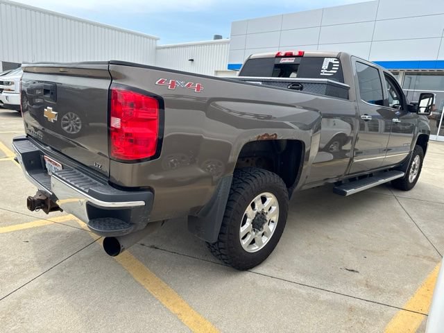 Used 2015 Chevrolet Silverado 2500 LTZ w/ Duramax Plus Package AWD/4WD image 10