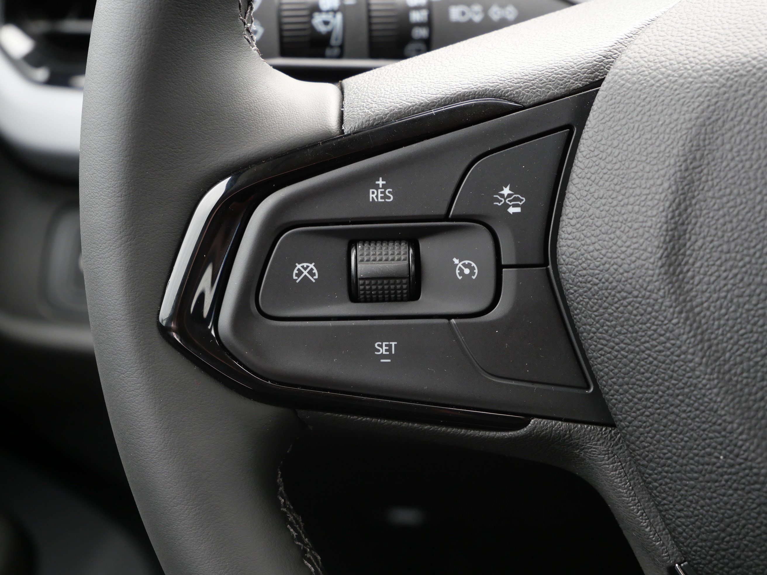 New 2027 Chevrolet Bolt RS FWD image 16