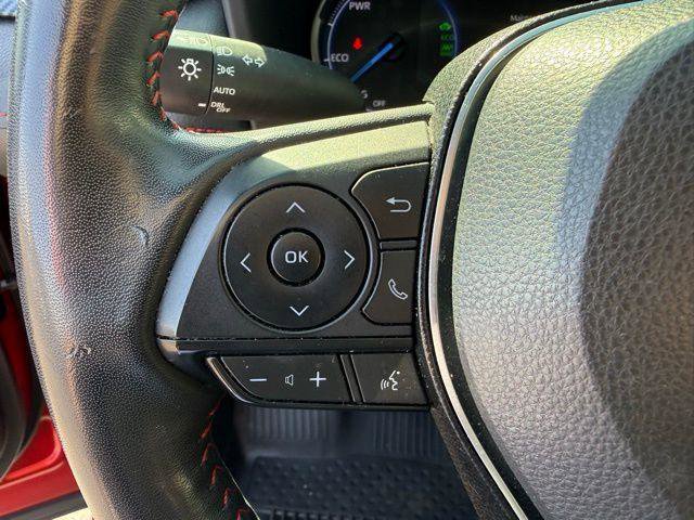 Used 2021 Toyota RAV4 SE w/ Weather & Moonroof Package image 8