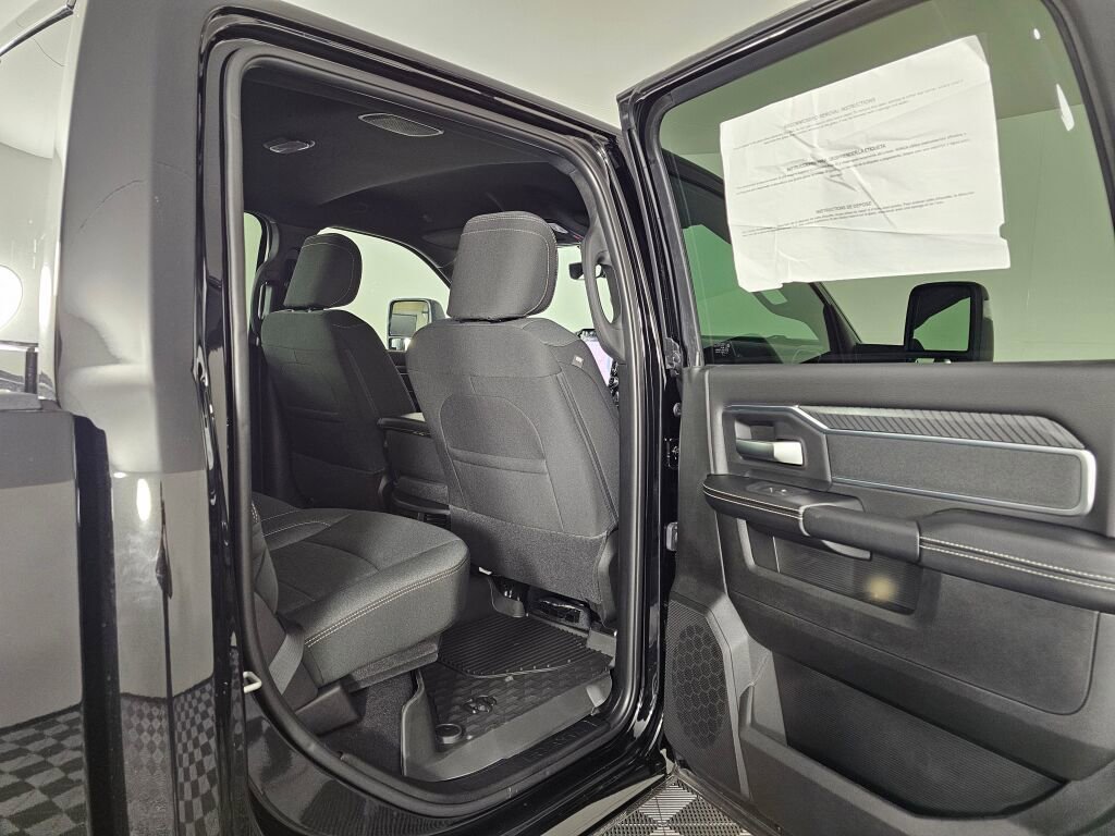 New 2026 RAM 2500 Big Horn AWD/4WD image 35