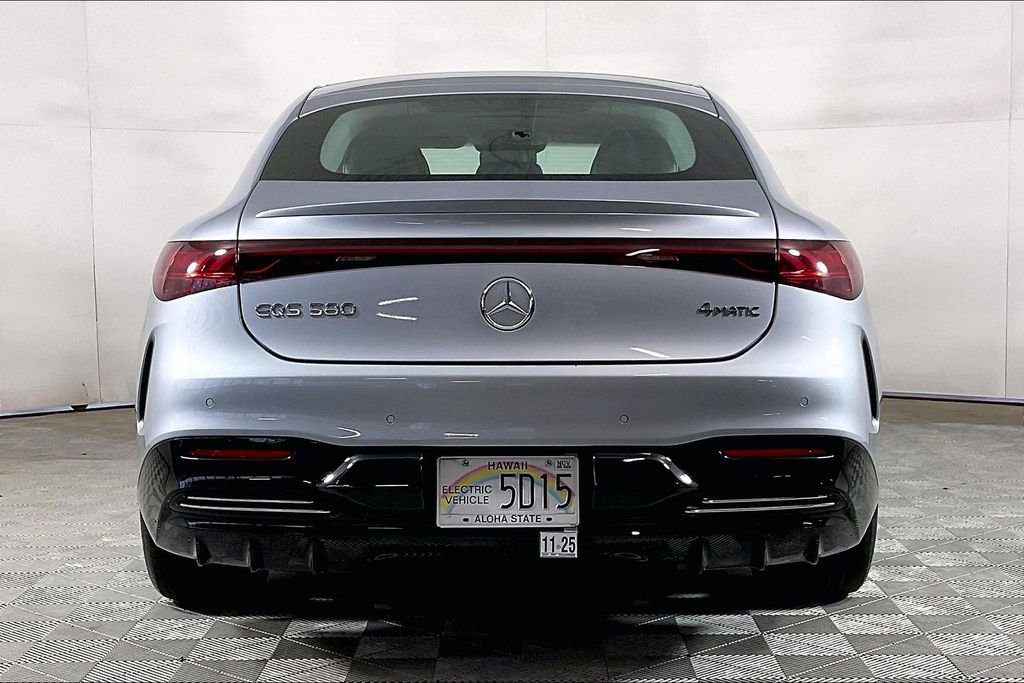 Used 2022 Mercedes-Benz EQS 580 4MATIC Sedan image 3