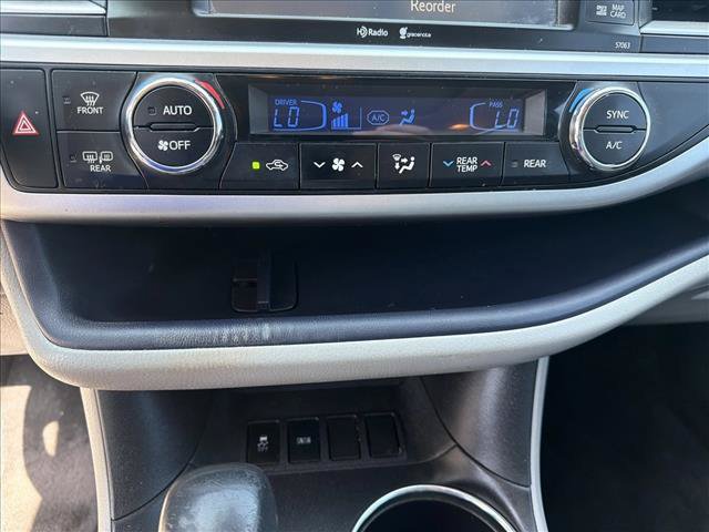 Used 2015 Toyota Highlander XLE FWD image 14