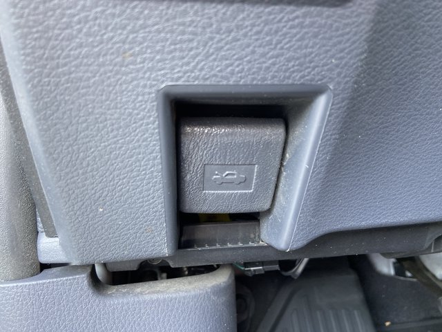 Used 2023 Toyota Sienna LE FWD image 50