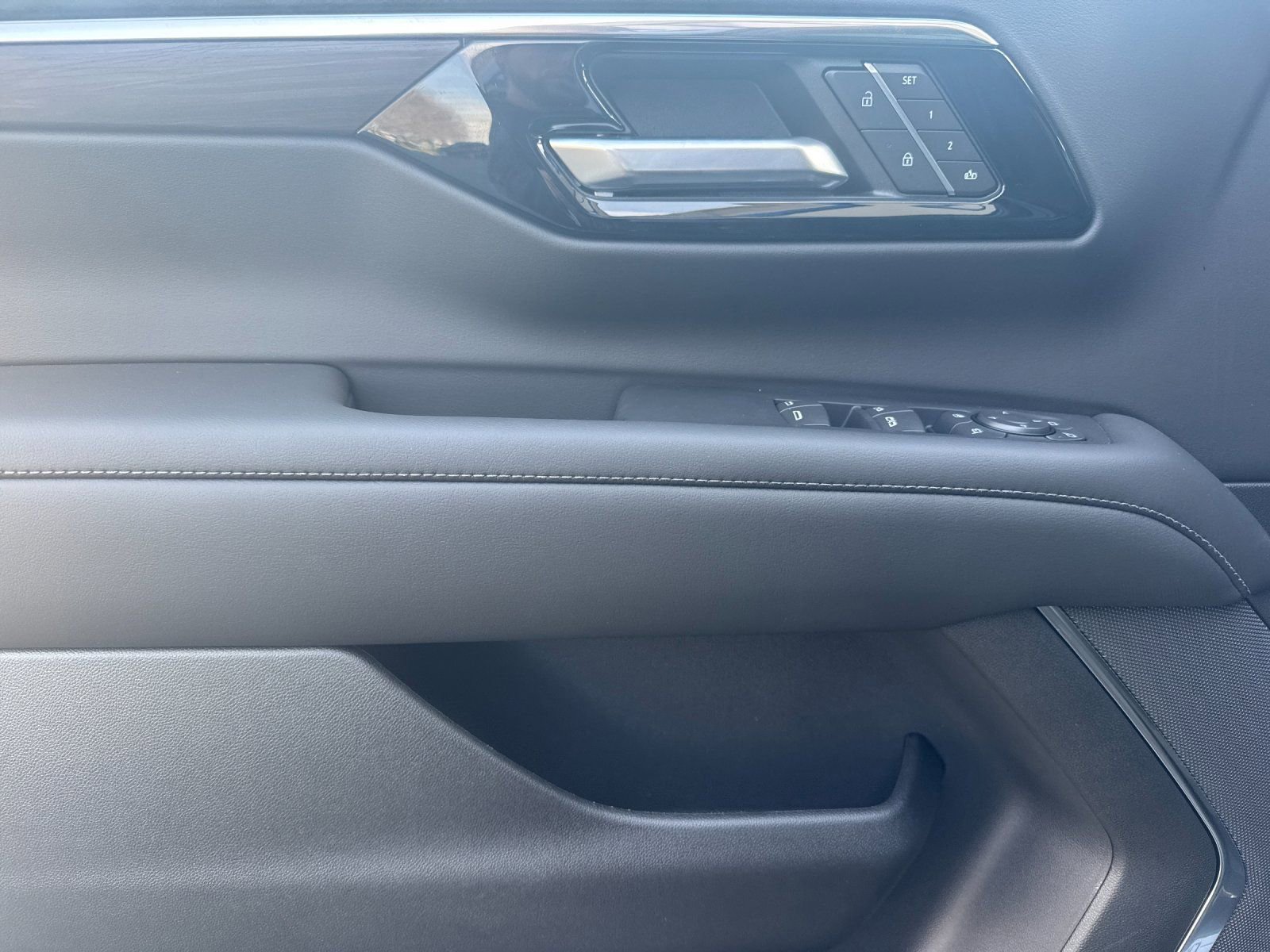 New 2026 Chevrolet Suburban Z71 w/ Z71 Off-Road Package image 11