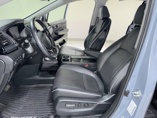 Used 2023 Honda Odyssey Elite image 17