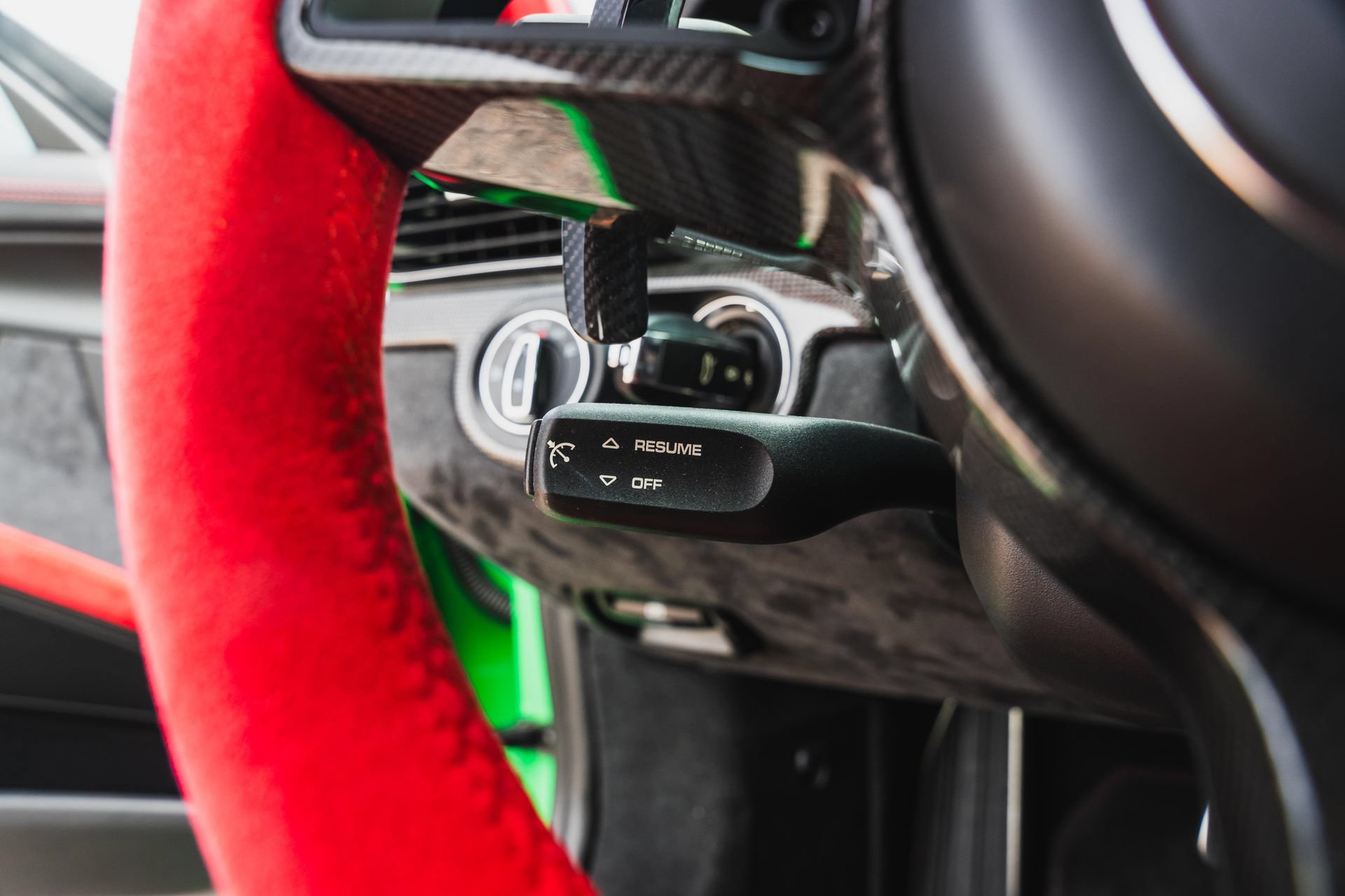 Used 2018 Porsche 911 GT2 RS RWD image 46