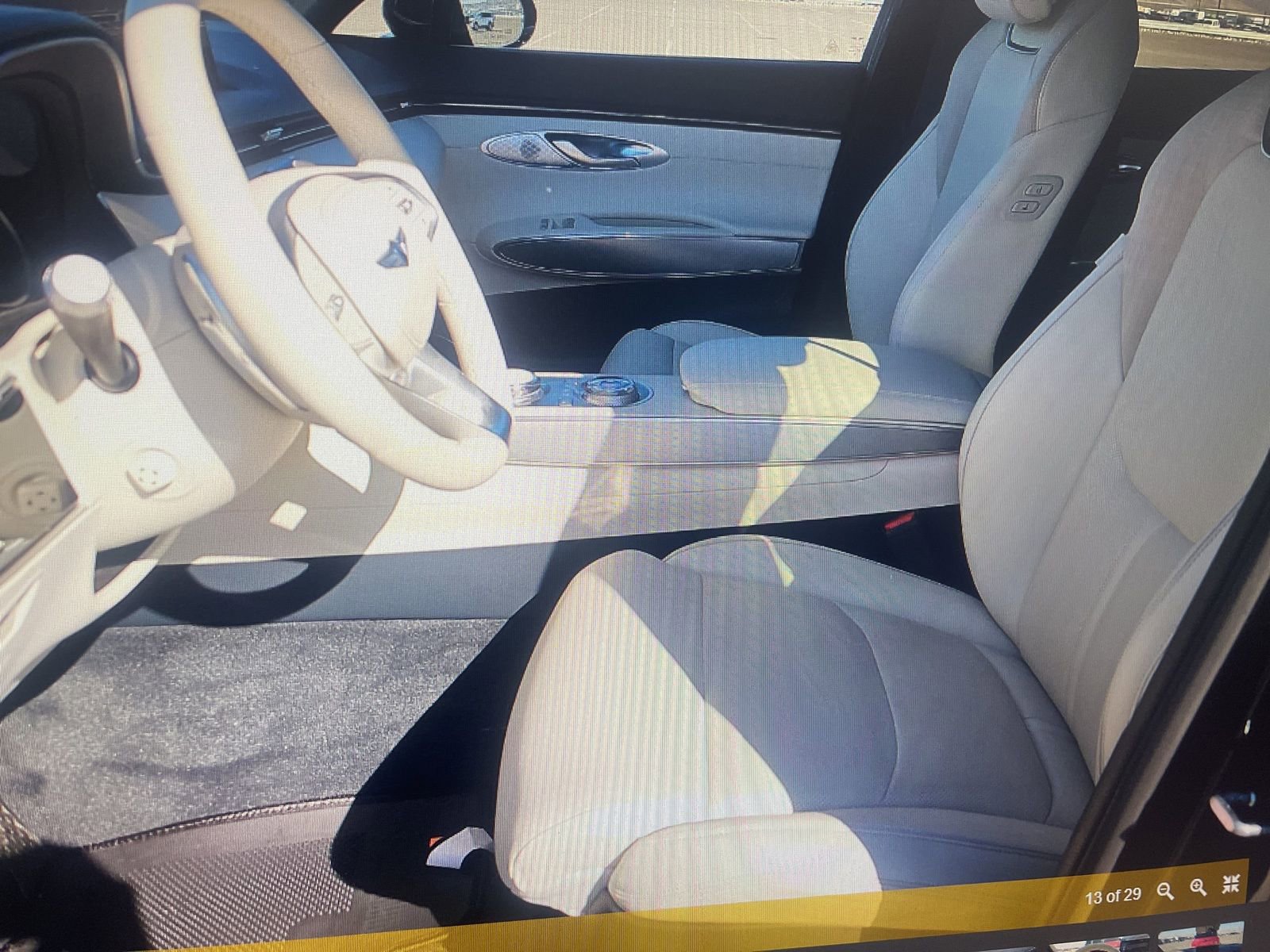 Certified 2025 Genesis Electrified GV70 AWD/4WD image 9