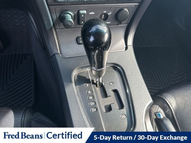 Used 2003 Ford Thunderbird image 16