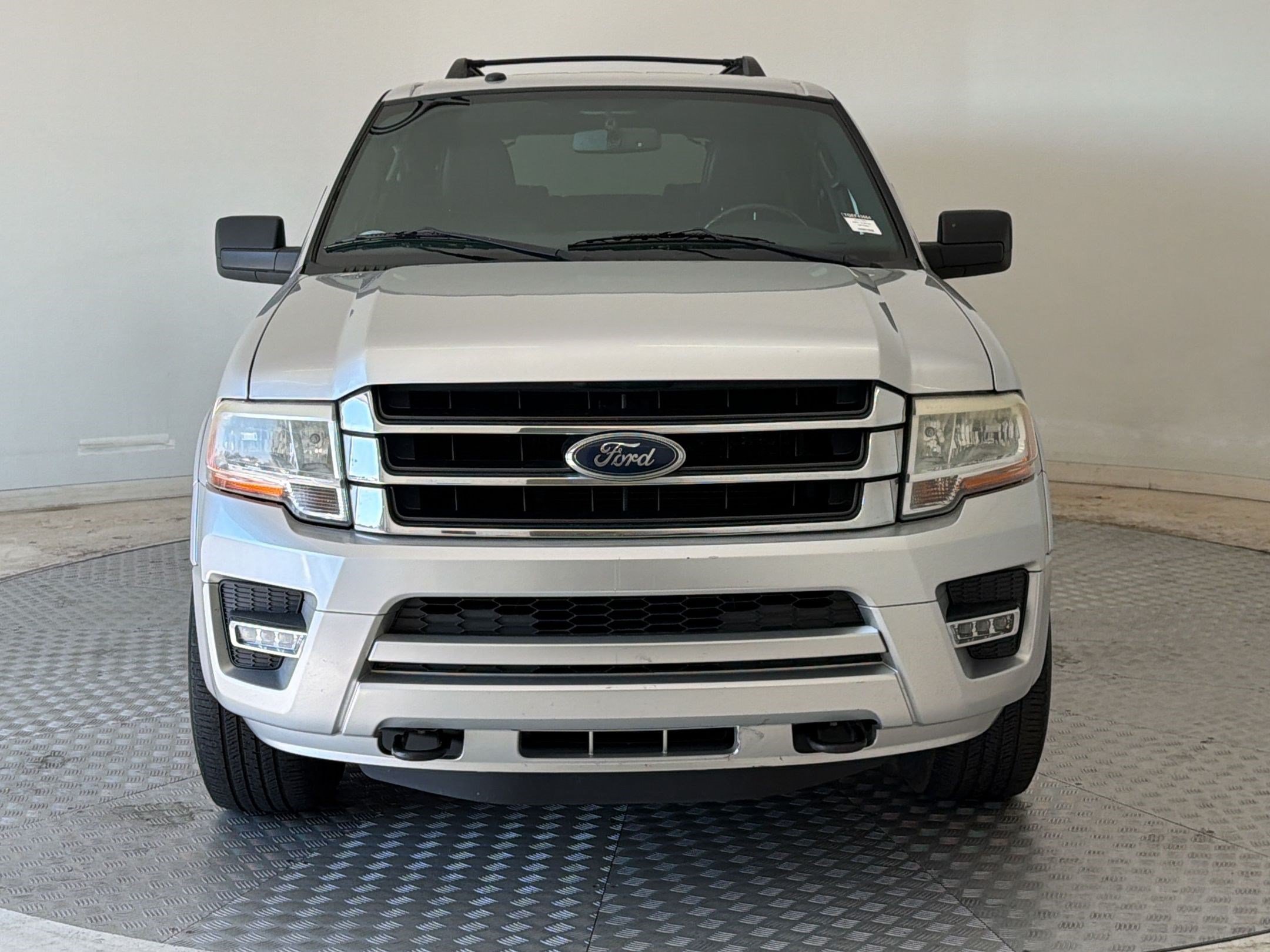 Used 2016 Ford Expedition EL XLT w/ Equipment Group 202A AWD/4WD image 6