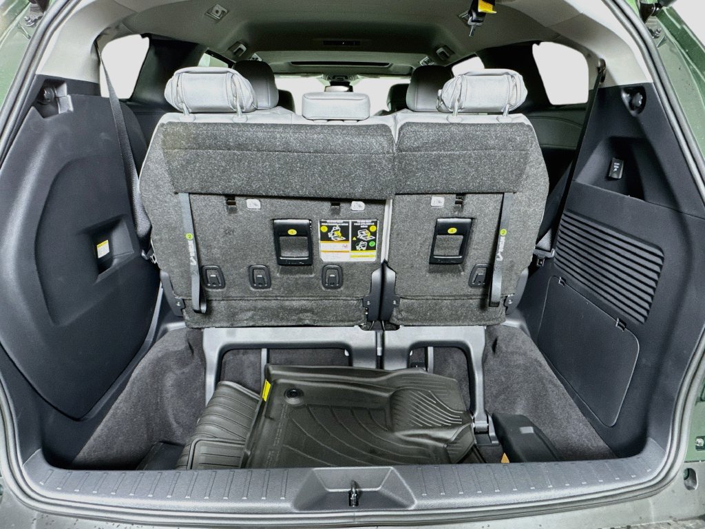 New 2026 Toyota Sienna XLE AWD/4WD image 28