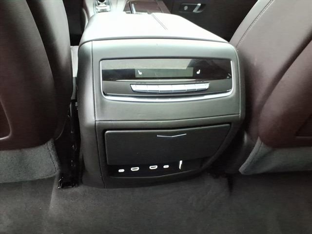 Used 2024 Cadillac Escalade Sport Platinum w/ LPO, ONYX Package image 16