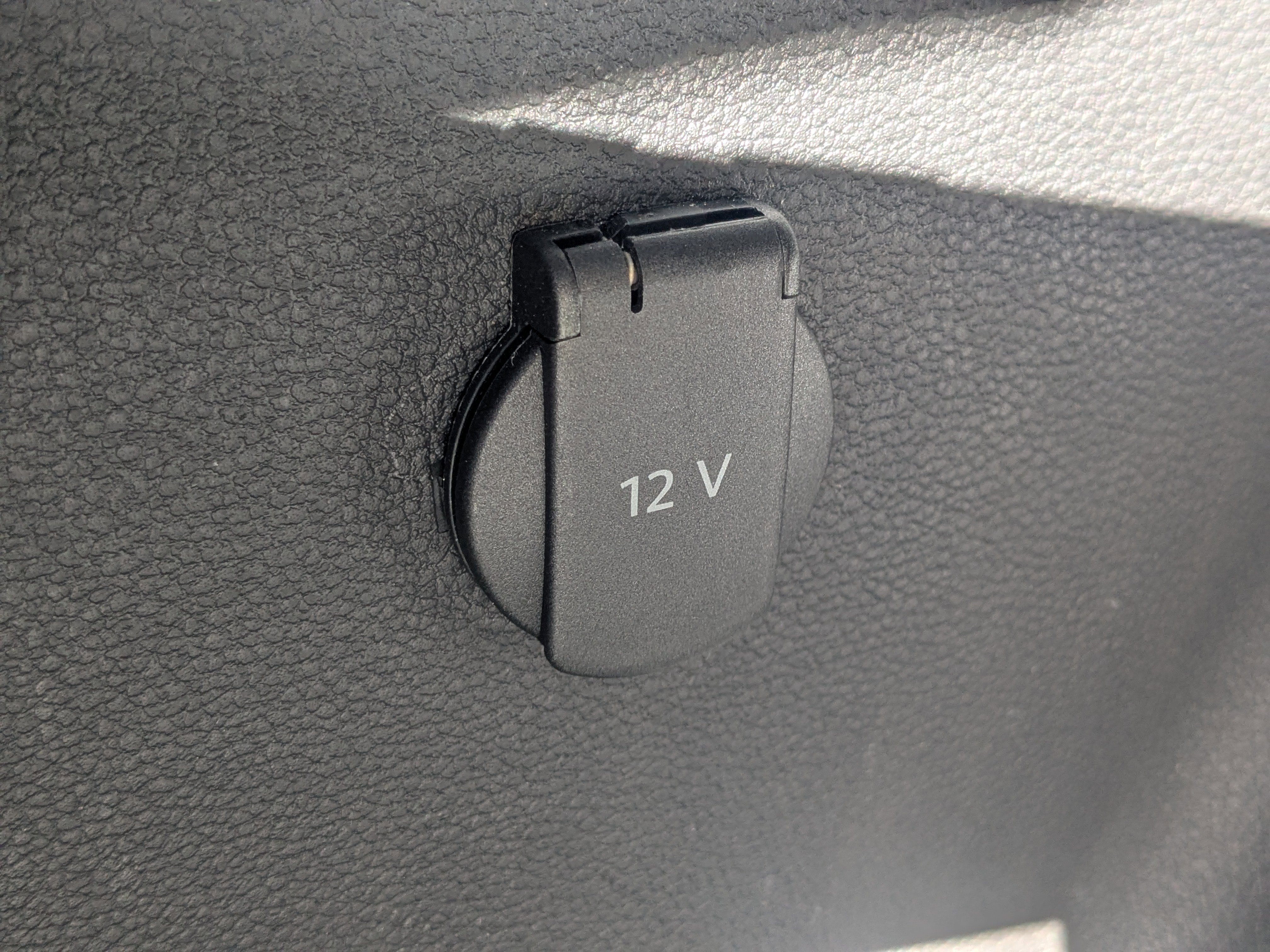 Used 2023 Volkswagen Atlas Cross Sport SEL image 19