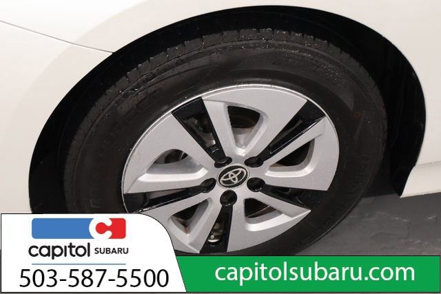 Used 2017 Toyota Prius Two w/ Carpet Mat Package image 8