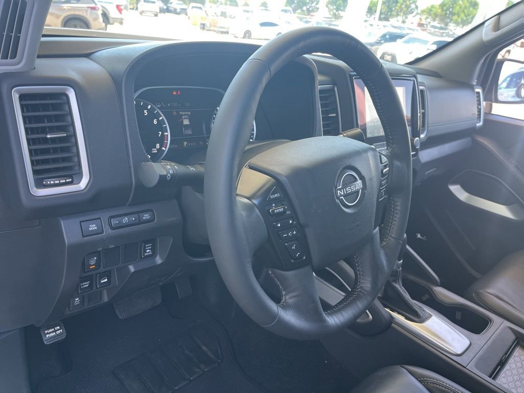 Used 2024 Nissan Frontier SL w/ Technology Package image 9