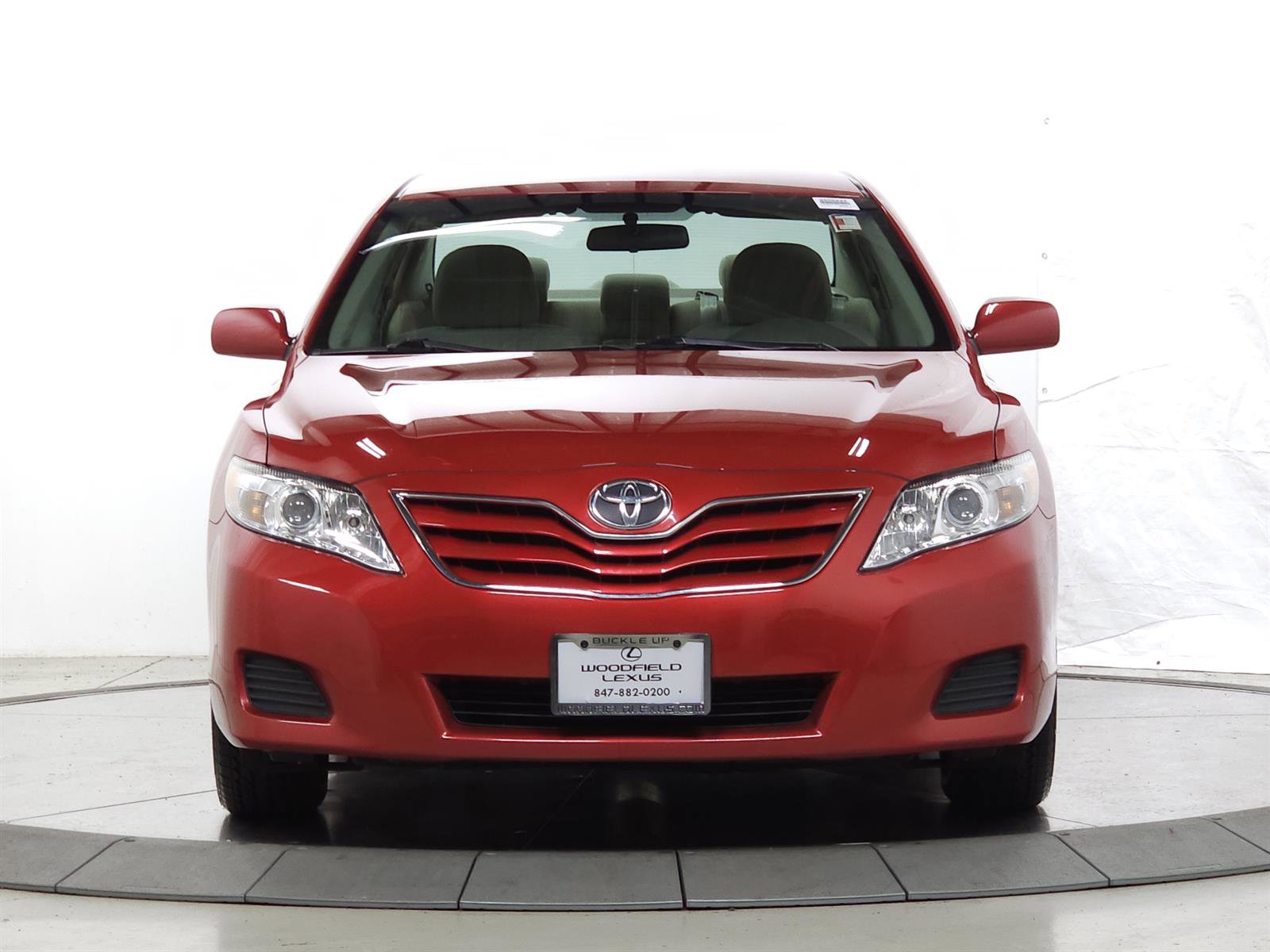 Used 2011 Toyota Camry LE image 2