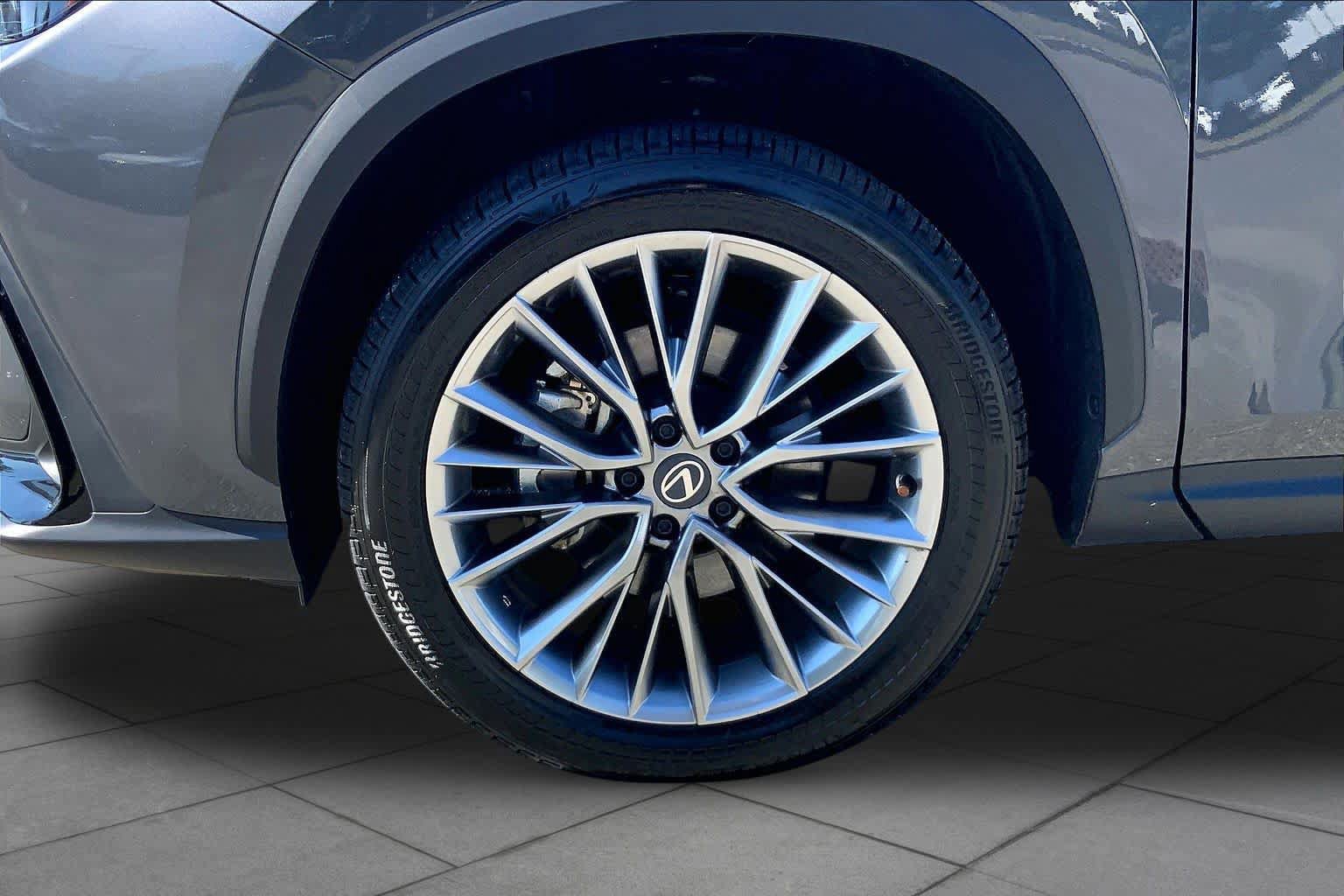 Certified 2026 Lexus NX 350h AWD w/ Accessory Package (Z1) image 11