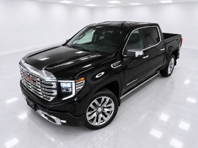 Used 2023 GMC Sierra 1500 Denali w/ Denali Reserve Package AWD/4WD image 5