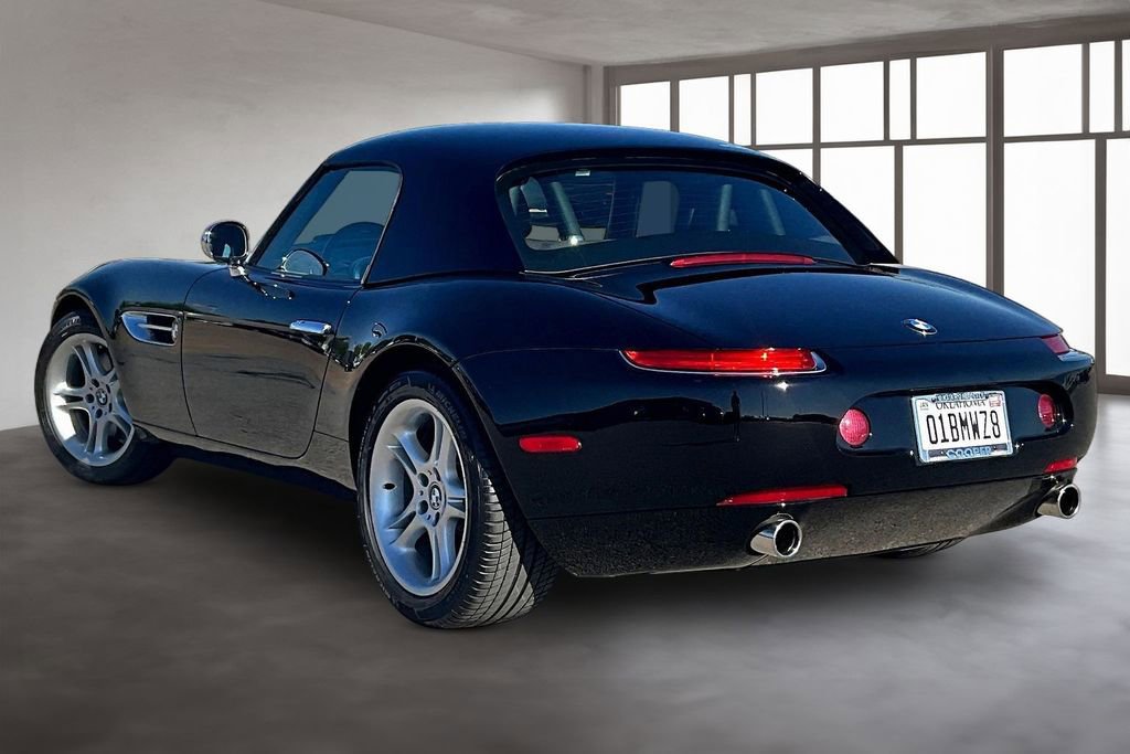 Used 2001 BMW Z8 RWD image 12