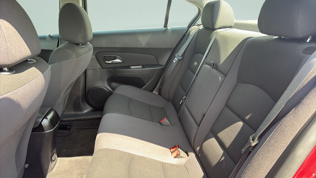 Used 2014 Chevrolet Cruze LT FWD image 15