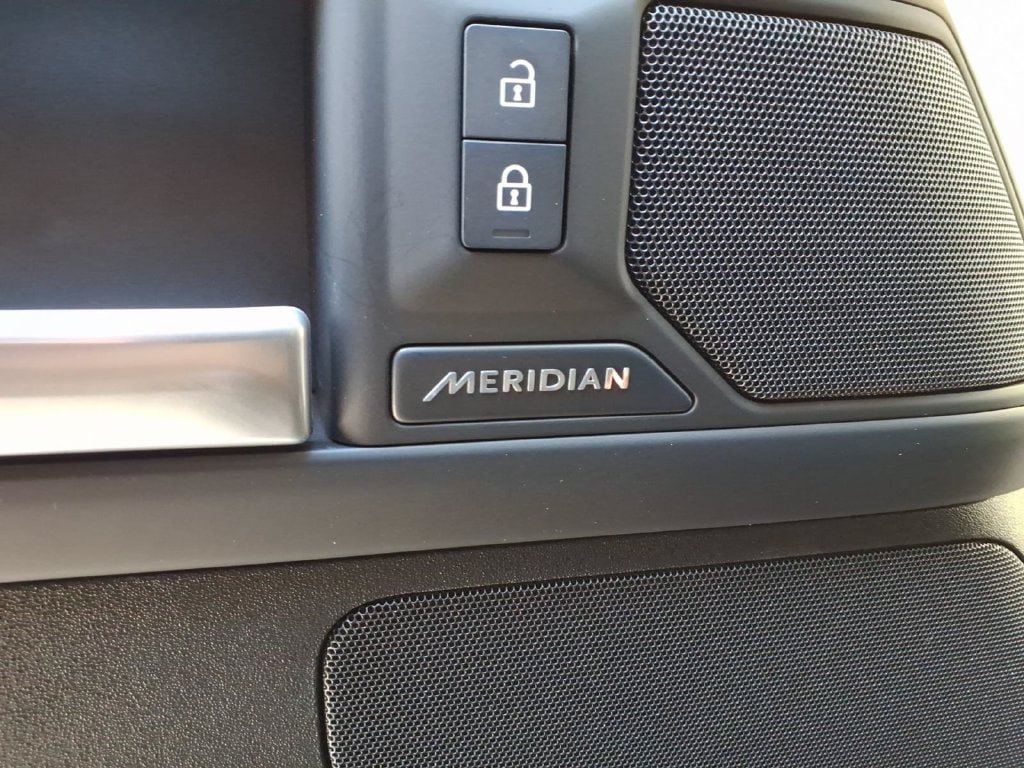 New 2026 Land Rover Defender 110 S AWD/4WD image 12
