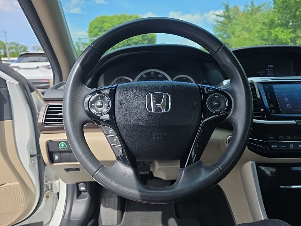 Used 2017 Honda Accord EX-L image 14